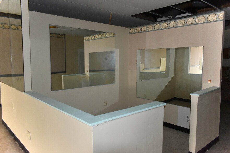 More Photos Of 9700-9950 Fondren Rd, Houston Unknown For Lease