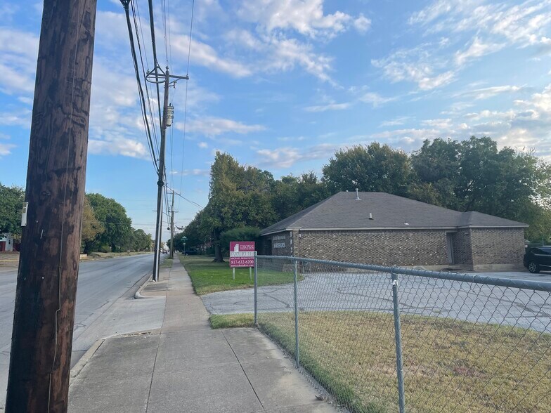 More Photos Of 1020-1030 Sylvania, Fort Worth Land For Sale