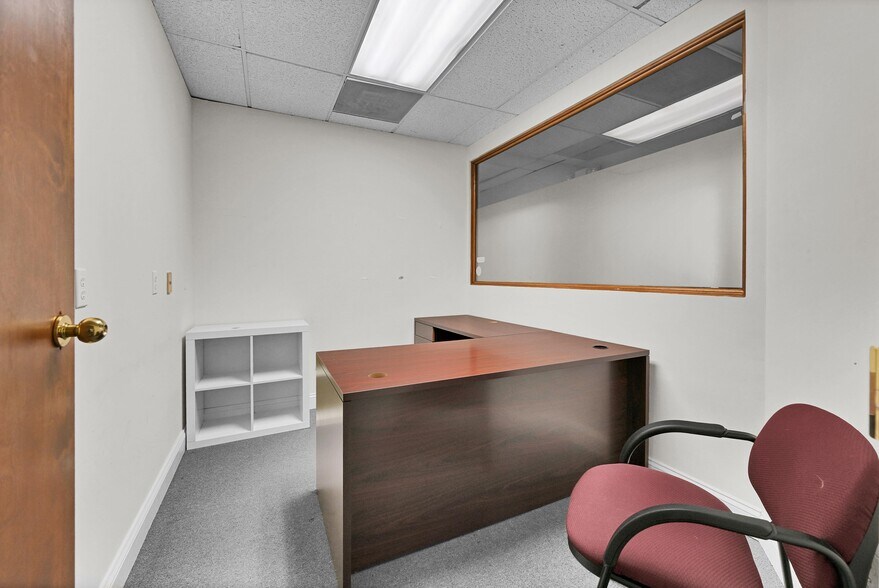 More Photos Of 90 Grove St, Ridgefield Medical For Sale