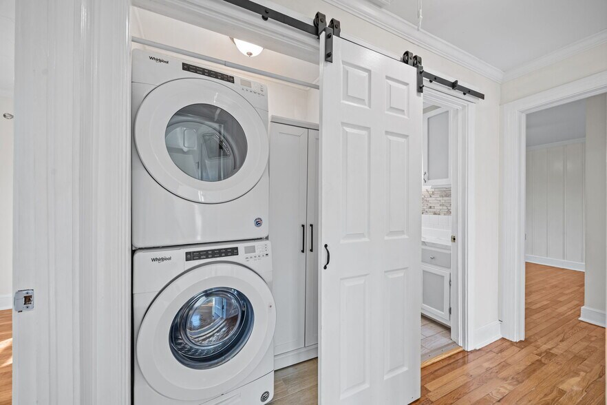 More Photos Of 10612 Durham Rd, Timberlake Flex For Sale