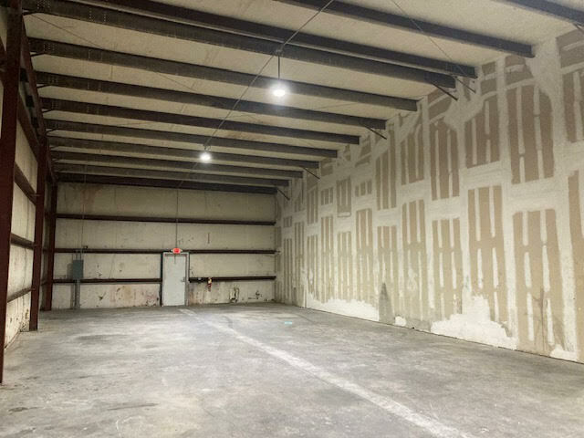 More Photos Of 3384 NE 34th ave, Wildwood Unknown For Lease