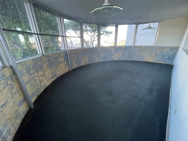 More Photos Of 2345 Bernville Rd, Reading Office For Lease