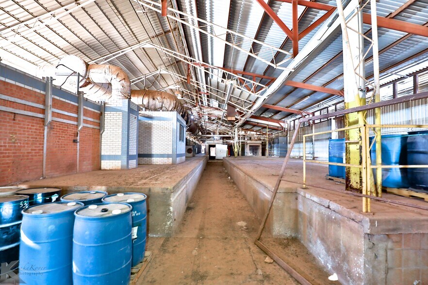 More Photos Of 3097 Brick Plant Rd, Snyder Manufacturing For Sale