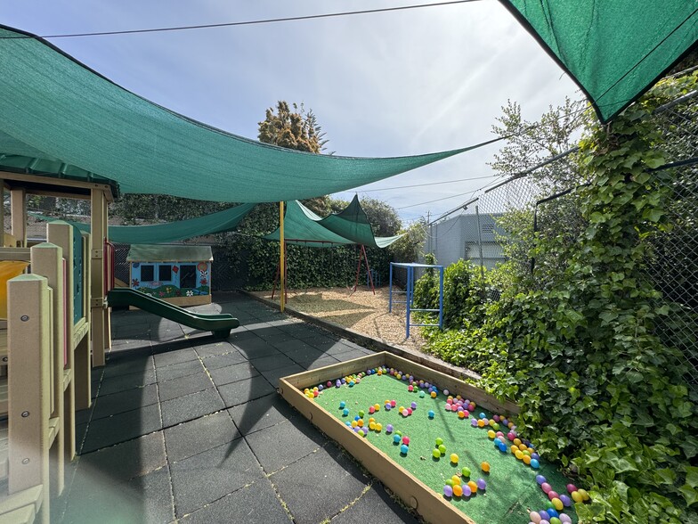 More Photos Of 2330 Prince St, Berkeley Schools For Sale