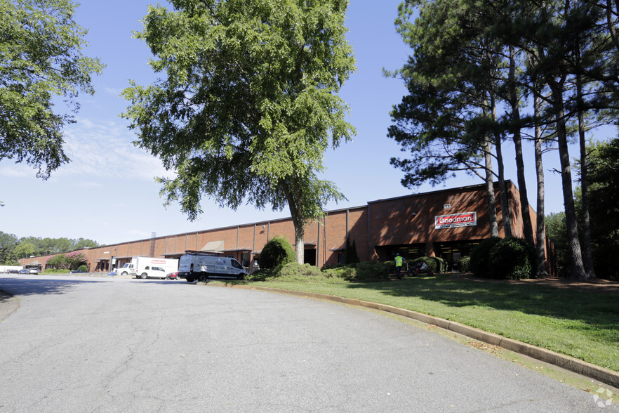 Primary Photo Of 621 Hurricane Shoals Rd, Lawrenceville Warehouse For Lease