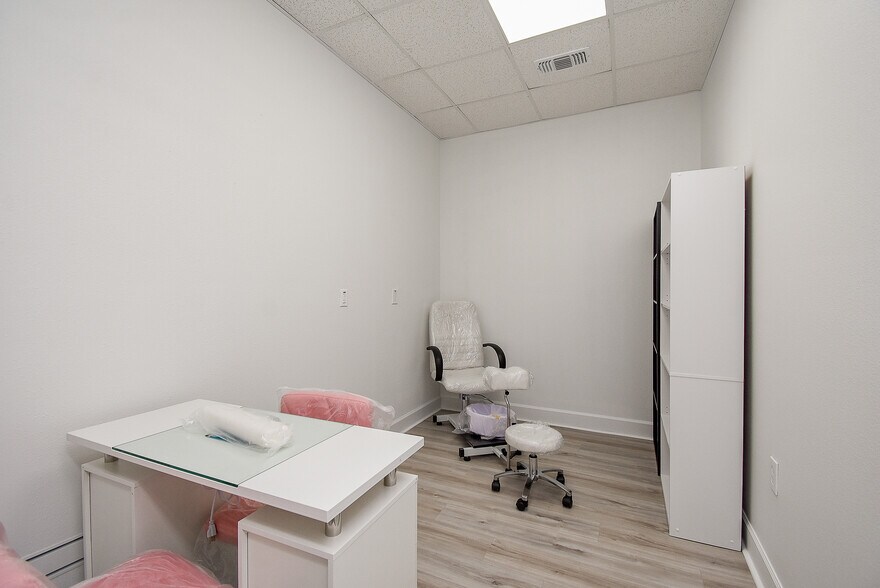 More Photos Of 440 Cobia Dr, Katy Office Residential For Sale