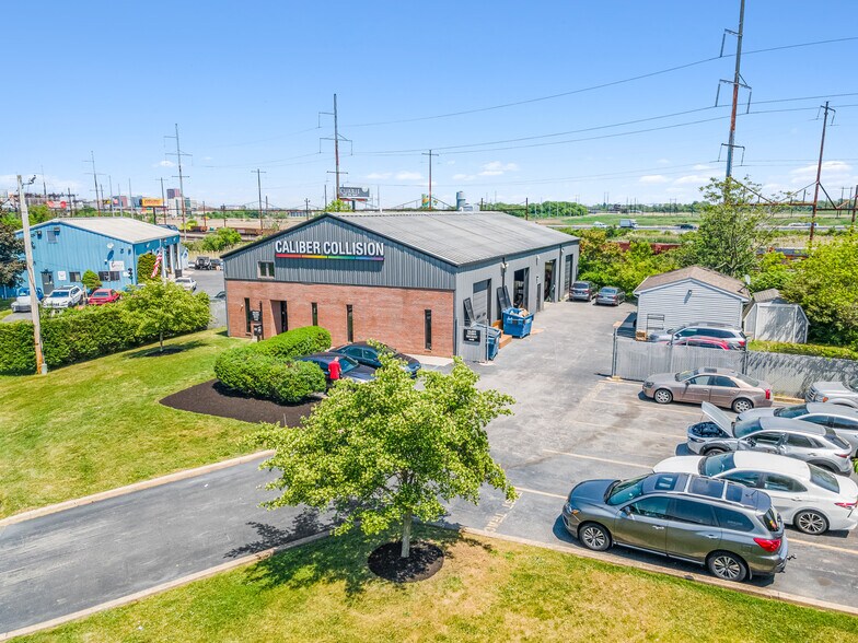 More Photos Of 96 Germay Dr, Wilmington Auto Repair For Sale