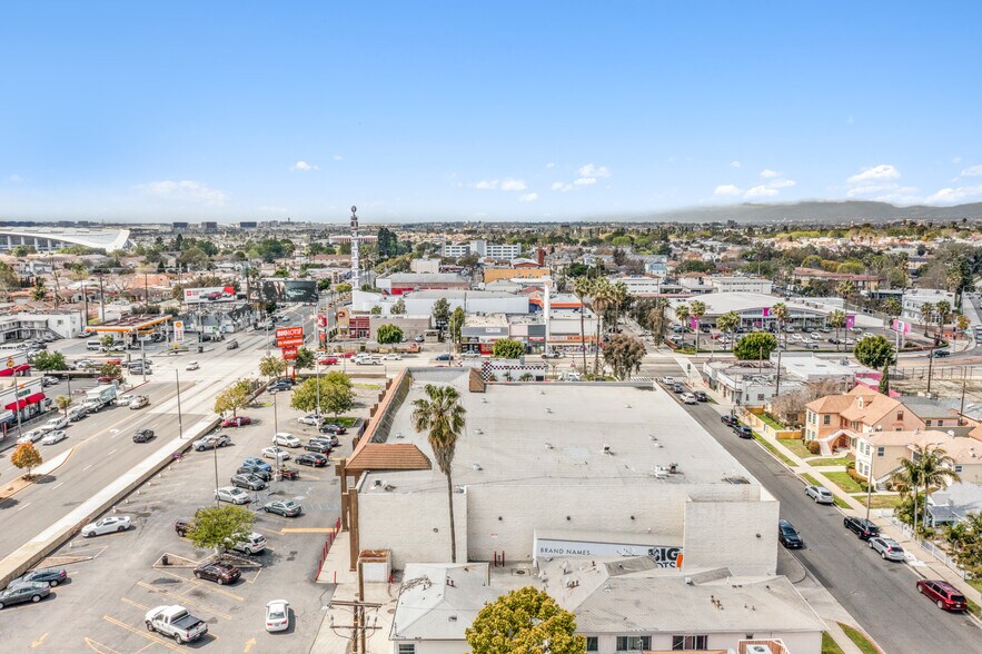 More Photos Of 3003 W Manchester Blvd, Inglewood General Retail For Sale