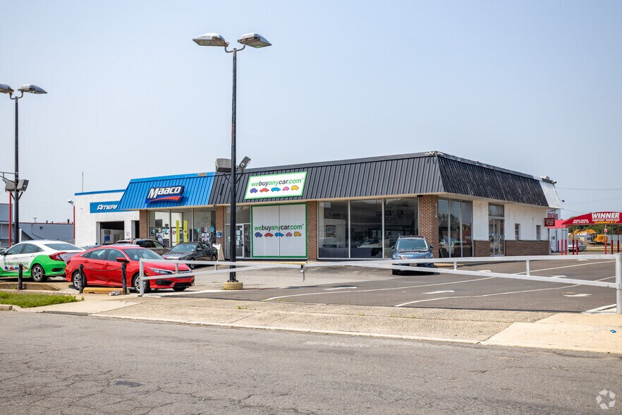 More Photos Of 6717 Essington Ave, Philadelphia Auto Repair For Lease
