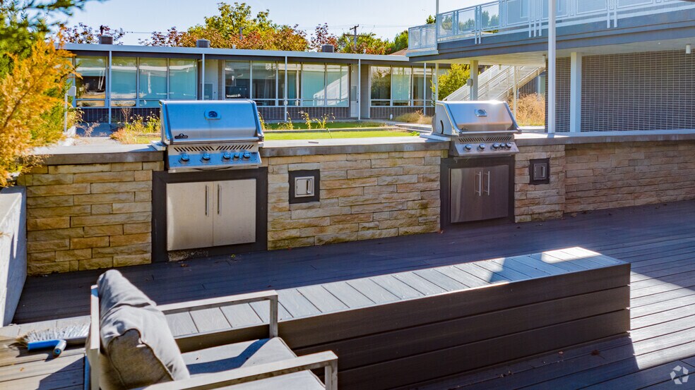 More Photos Of 5220 Troost Ave, Kansas City Apartments For Sale