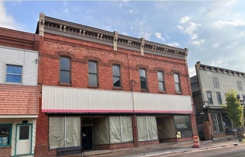 More Photos Of 121 Quincy St, Hancock Storefront Retail Residential For Sale