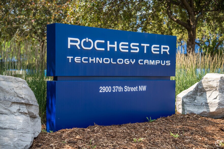 More Photos Of 2900 37th St, Rochester Warehouse For Lease