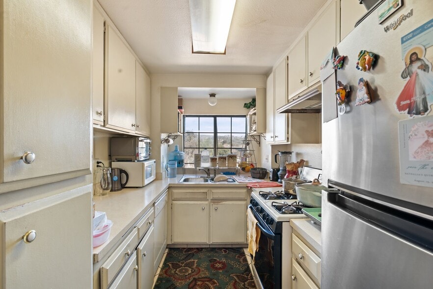 More Photos Of 7969 Mission Gorge Rd, Santee Auto Repair For Sale