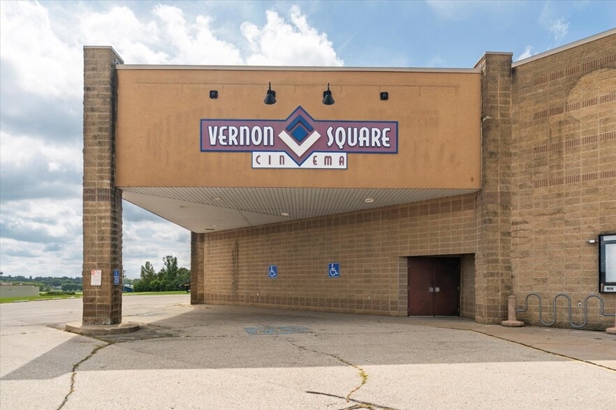 More Photos Of 1230 N Main St, Viroqua Freestanding For Sale