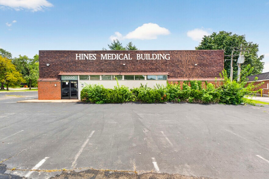 More Photos Of 13300 New Halls Ferry Rd, Florissant Medical For Sale
