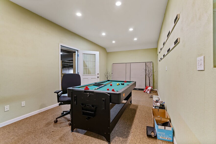 More Photos Of 1220 Industrial Way, Union Gap Warehouse For Lease