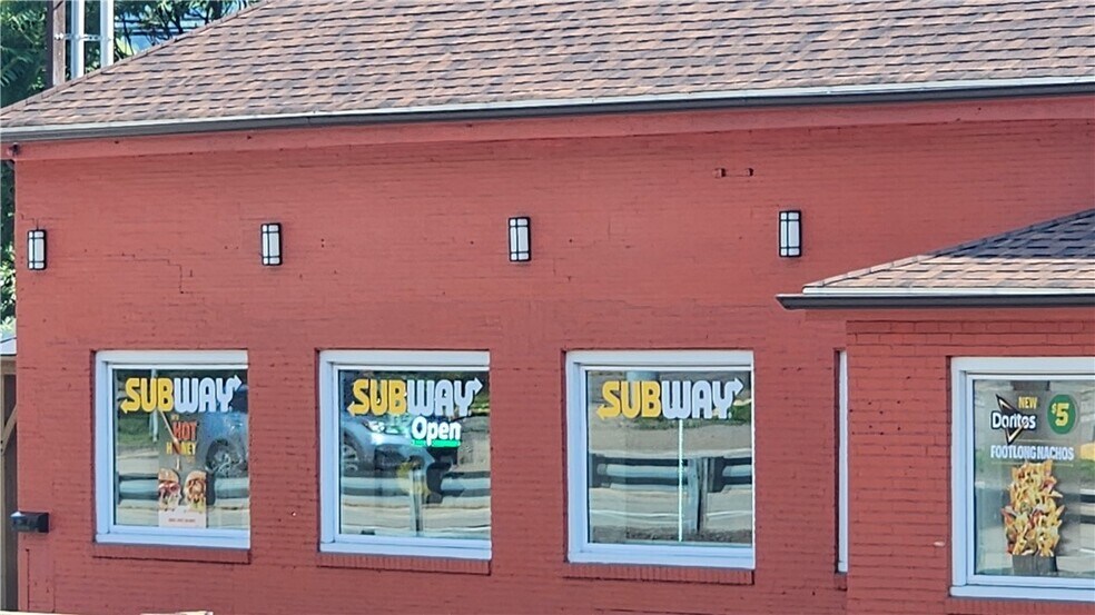 More Photos Of 99 Ohio River Blvd, Leetsdale Fast Food For Sale