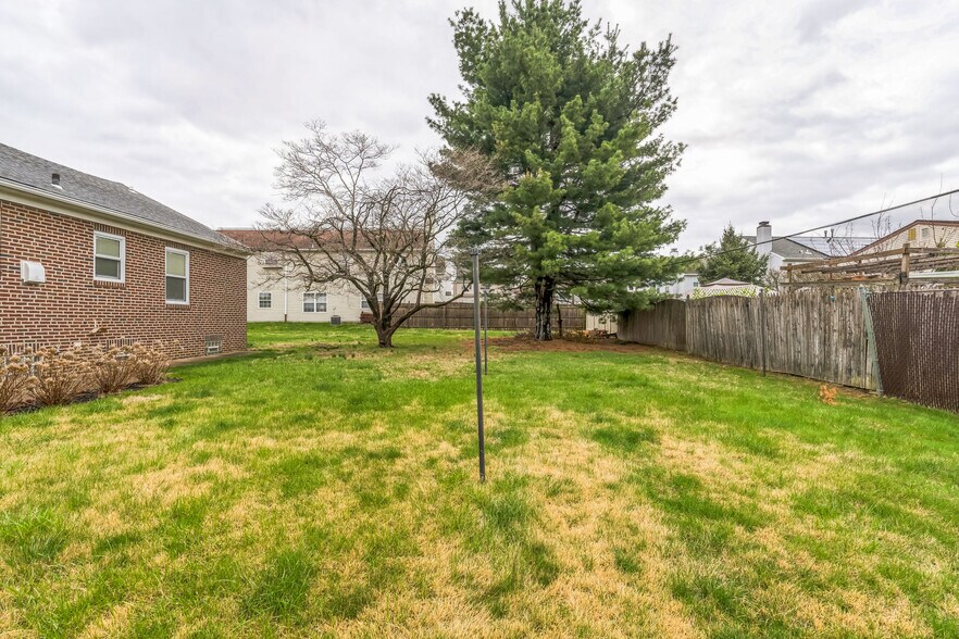 More Photos Of 1718 Rhawn St, Philadelphia Land For Sale