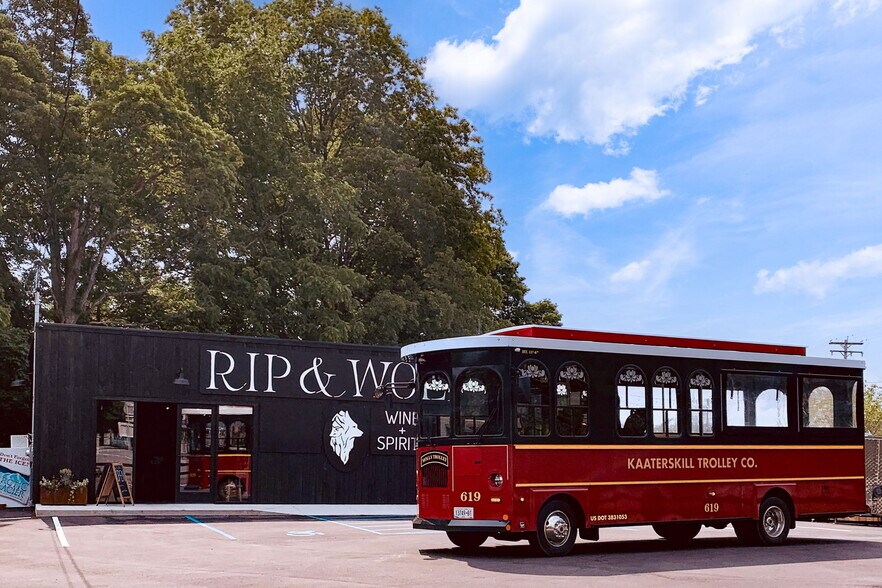 More Photos Of 734 NY-32A, Catskill Restaurant For Sale