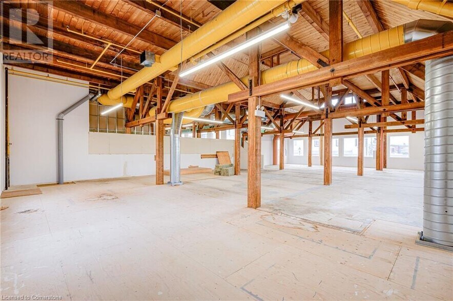 More Photos Of 10 Church St W, Woolwich Storefront Retail Office For Lease