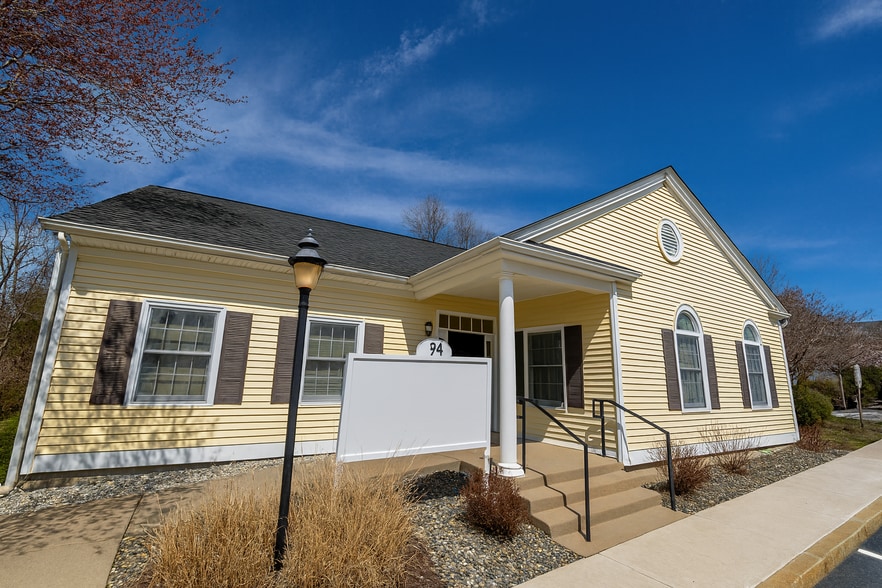 Primary Photo Of 450 Veterans Memorial Pky, East Providence Medical For Sale