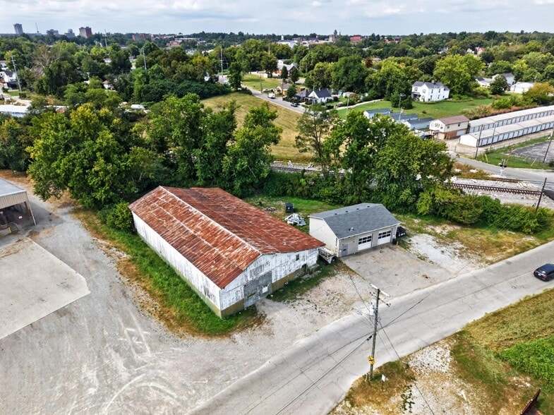Primary Photo Of , Richmond Flex For Sale
