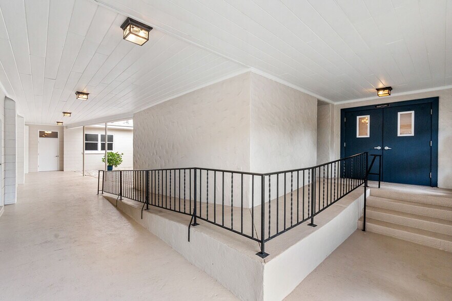 More Photos Of 1824 S Harbor City Blvd, Melbourne Religious Facility For Sale