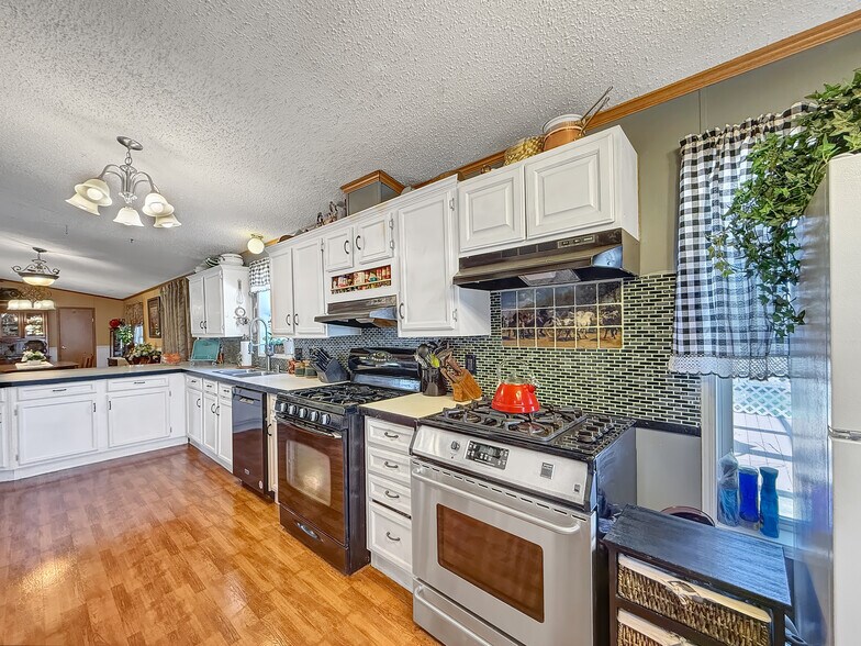 More Photos Of 5955 Sawmill Mesa Rd, Delta Specialty For Sale