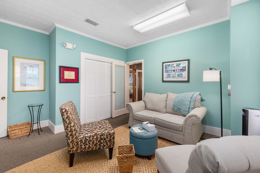 More Photos Of 77 Saragossa St, Saint Augustine Office For Sale