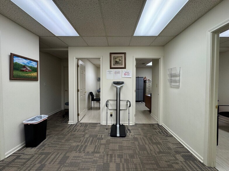 More Photos Of 30-46 Munroe Falls Ave, Munroe Falls Storefront Retail Office For Sale