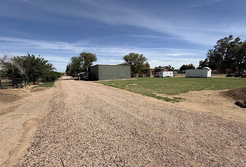 More Photos Of 16029 W Orangewood Ave, Litchfield Park Contractor Storage Yard For Sale