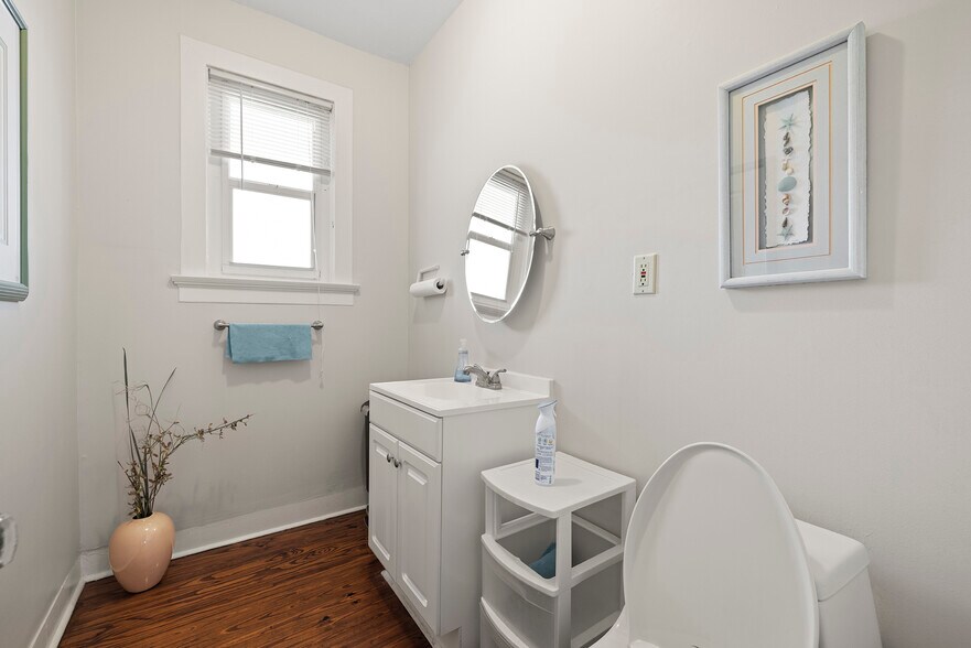 More Photos Of 7024 Central Ave, Saint Petersburg Medical For Lease