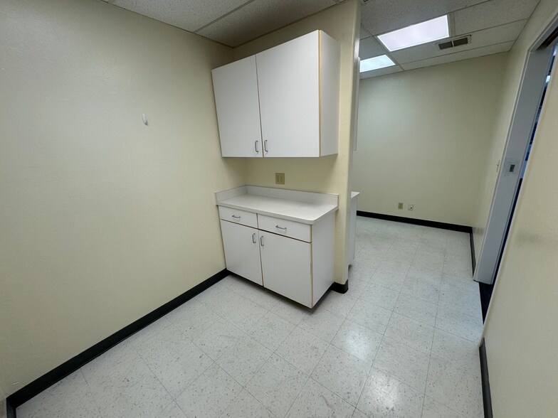 More Photos Of 2089 Vale Rd, San Pablo Office For Sale