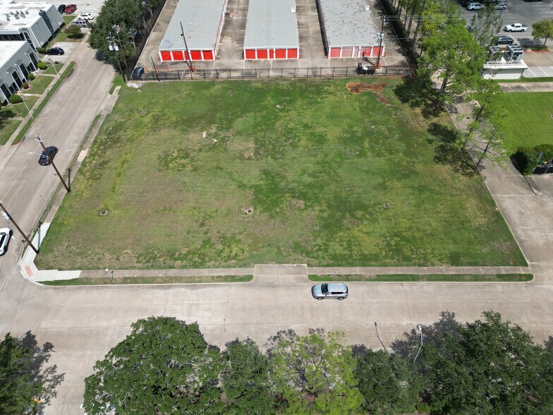More Photos Of 9651 Glenfield Ct, Houston Land For Lease