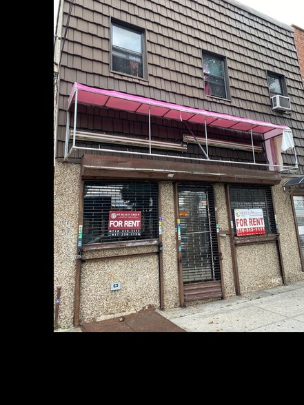 Primary Photo Of 1470 Williamsbridge Rd, Bronx Storefront Retail Residential For Lease