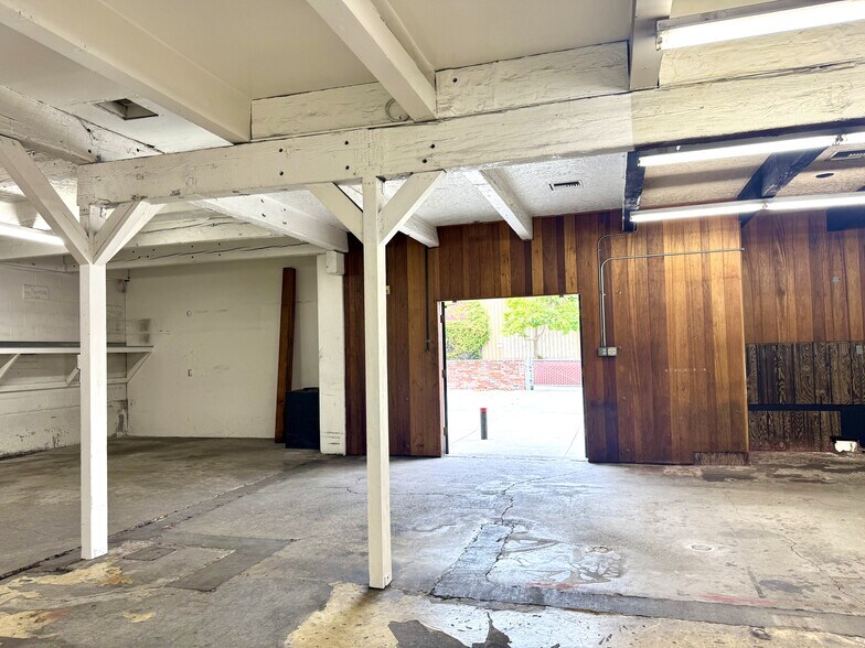 More Photos Of 735 Gilman St, Berkeley Showroom For Sale
