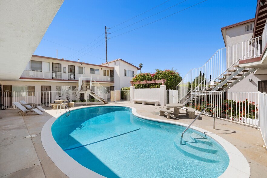 More Photos Of 11178 Culver Blvd, Culver City Apartments For Sale