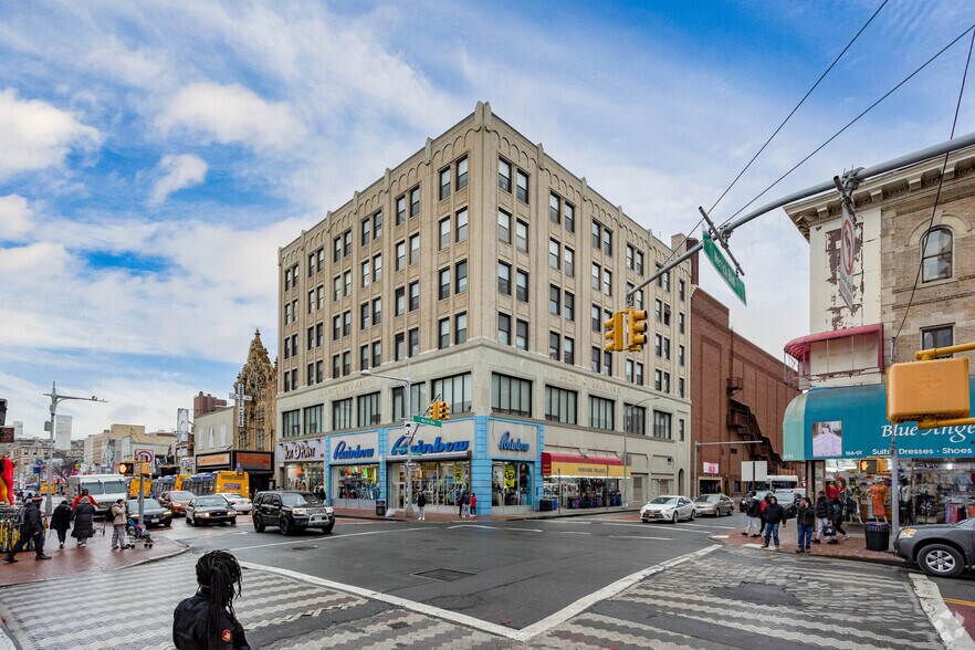 More Photos Of 16519-16525 Jamaica Ave, Jamaica Office For Lease