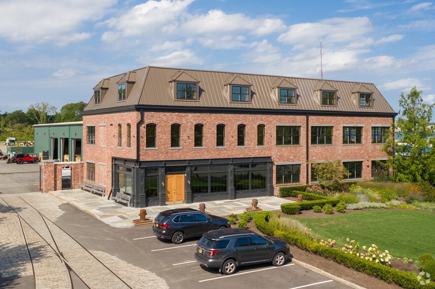 More Photos Of 25 Newton Pl, Hauppauge Office For Sale