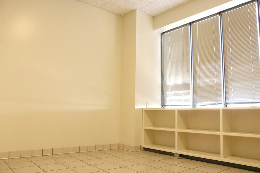 More Photos Of 3525 Prytania St, New Orleans Office For Sale