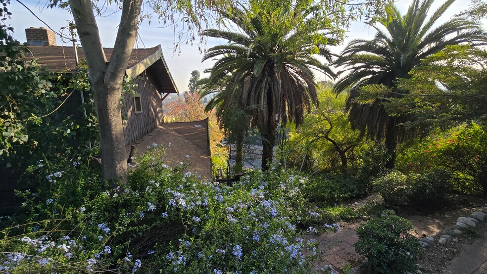 More Photos Of 4739 Huntington Dr N, Los Angeles Apartments For Sale