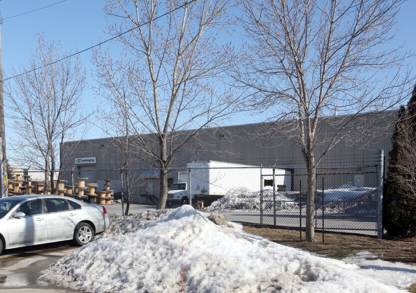More Photos Of 735 Oval Ct, Burlington Warehouse For Lease