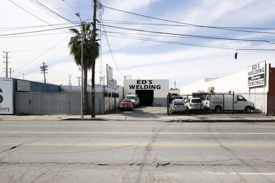 More Photos Of 6015 Kester Ave, Van Nuys Warehouse For Sale