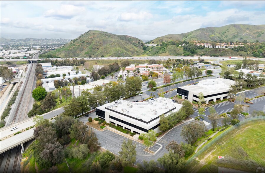 More Photos Of 3670 W Temple Ave, Pomona Office For Lease