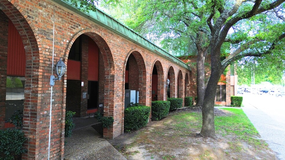 More Photos Of 12989 Jupiter Rd, Dallas Medical For Sale