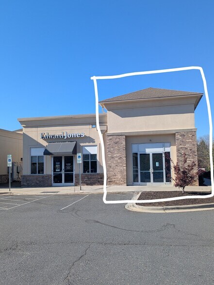 More Photos Of 16610 Old Statesville Rd, Huntersville Storefront Retail Office For Lease