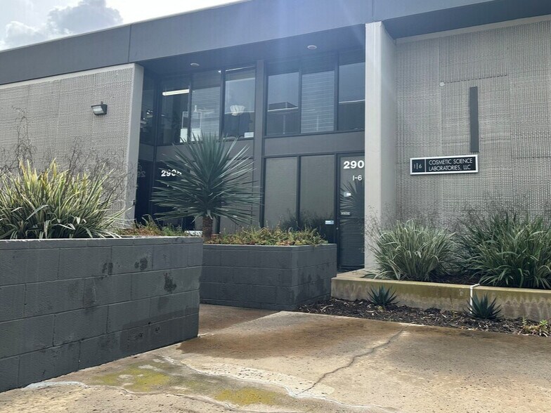 Primary Photo Of 2908 Oregon Ct, Torrance Light Distribution For Lease