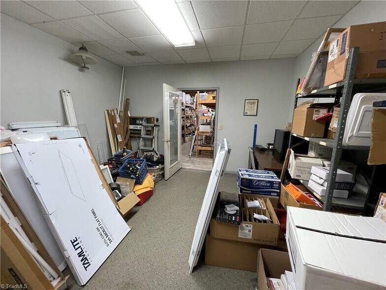 More Photos Of 302 S Main St, King Showroom For Sale