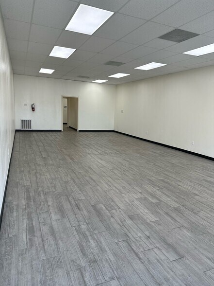 More Photos Of 2401 Pecan, McAllen Unknown For Lease