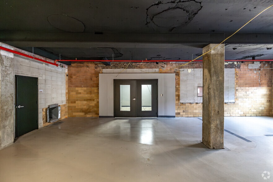 More Photos Of 600-610 Montgomery St, Saint Paul Warehouse For Lease